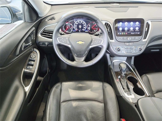Chevrolet Malibu Vehicle Full-screen Gallery Image 07