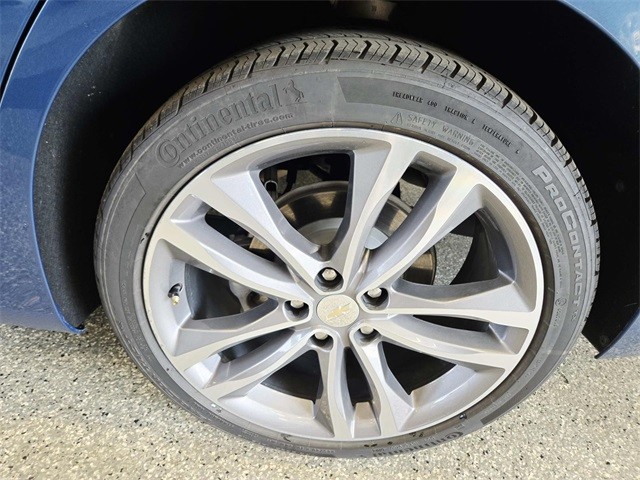 Chevrolet Malibu Vehicle Full-screen Gallery Image 14