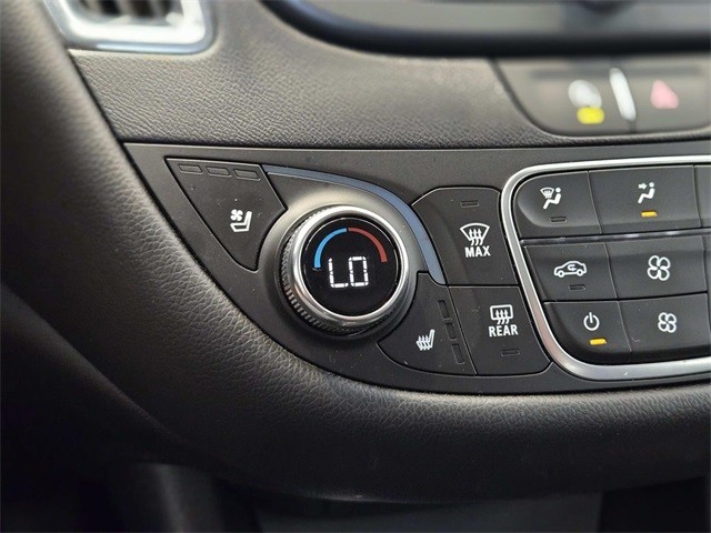 Chevrolet Malibu Vehicle Full-screen Gallery Image 25