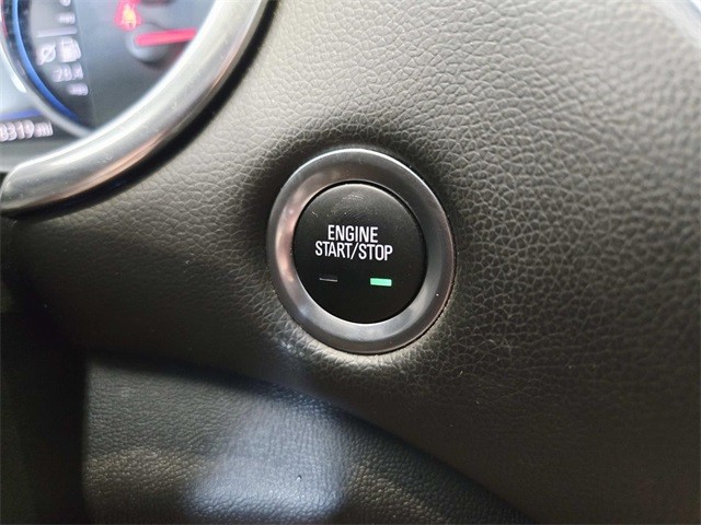 Chevrolet Malibu Vehicle Full-screen Gallery Image 28