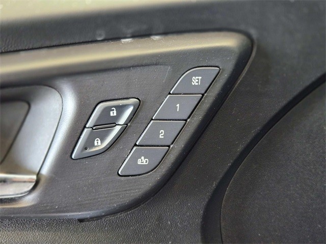 Chevrolet Malibu Vehicle Full-screen Gallery Image 31