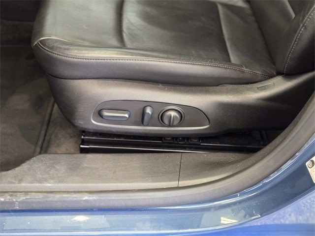 Chevrolet Malibu Vehicle Full-screen Gallery Image 34