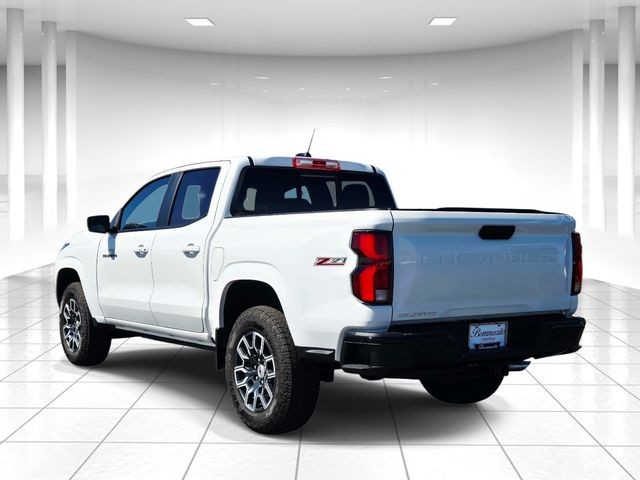 Chevrolet Colorado Vehicle Full-screen Gallery Image 03