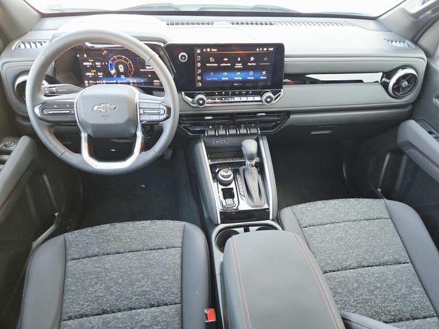 Chevrolet Colorado Vehicle Full-screen Gallery Image 06