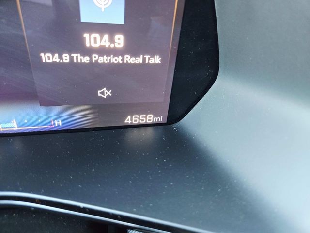 Chevrolet Colorado Vehicle Full-screen Gallery Image 19