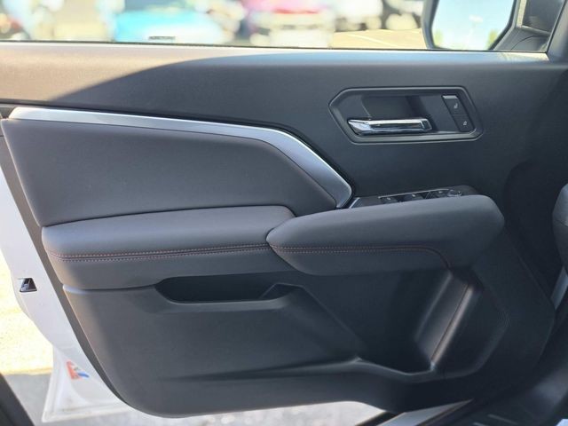 Chevrolet Colorado Vehicle Full-screen Gallery Image 29