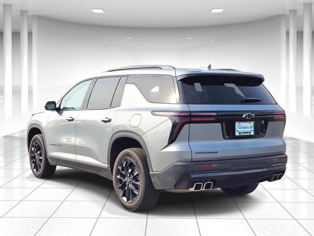 Chevrolet Traverse Vehicle Full-screen Gallery Image 03