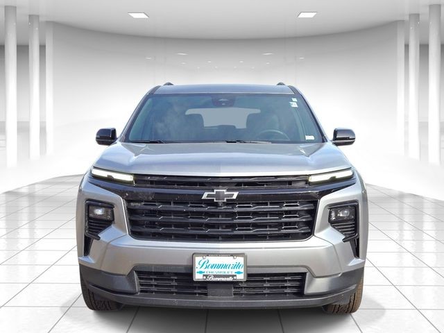 Chevrolet Traverse Vehicle Full-screen Gallery Image 05