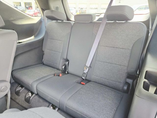 Chevrolet Traverse Vehicle Full-screen Gallery Image 10