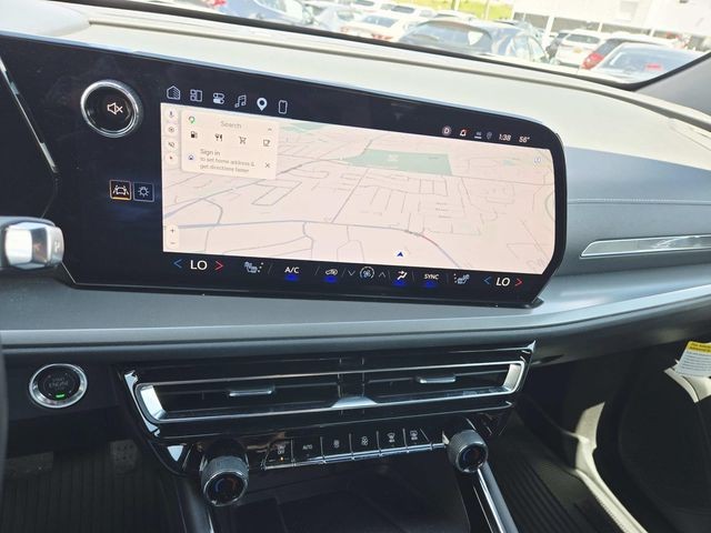 Chevrolet Traverse Vehicle Full-screen Gallery Image 22