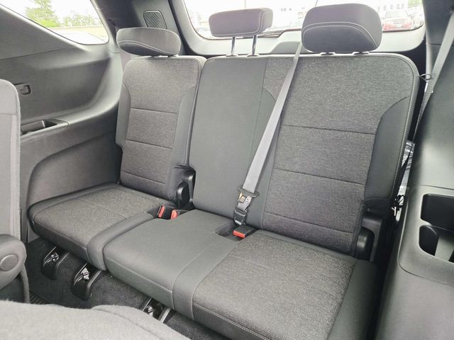 Chevrolet Traverse Vehicle Full-screen Gallery Image 10