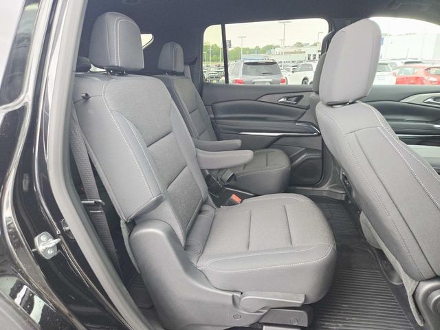 Chevrolet Traverse Vehicle Full-screen Gallery Image 13
