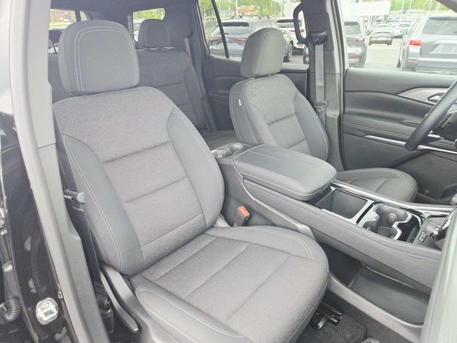Chevrolet Traverse Vehicle Full-screen Gallery Image 14