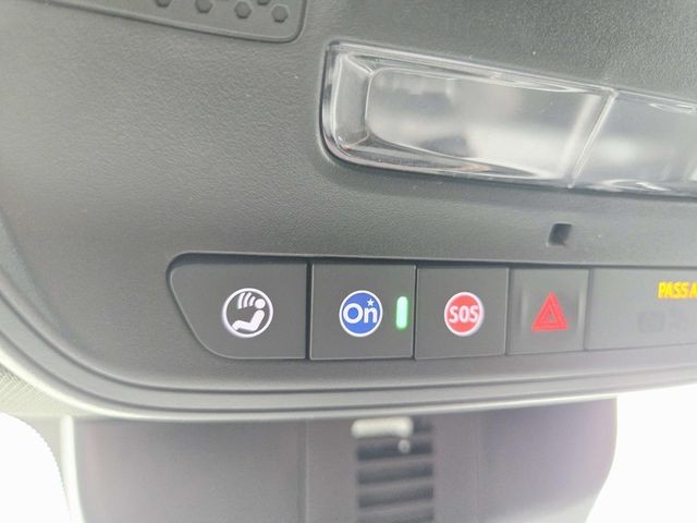 Chevrolet Traverse Vehicle Full-screen Gallery Image 30
