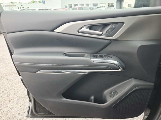 Chevrolet Traverse Vehicle Full-screen Gallery Image 31