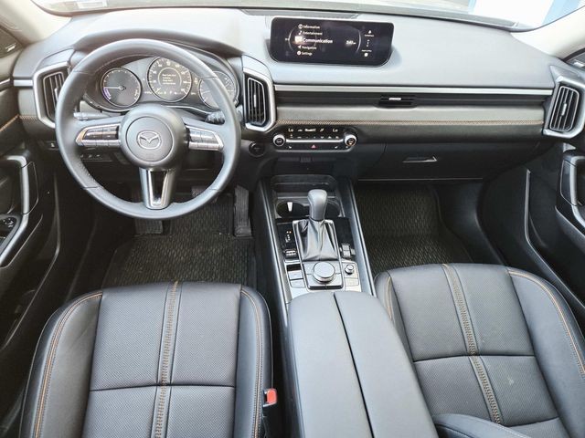 Mazda CX-50 Hybrid Vehicle Full-screen Gallery Image 07