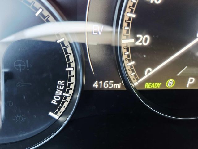 Mazda CX-50 Hybrid Vehicle Full-screen Gallery Image 20