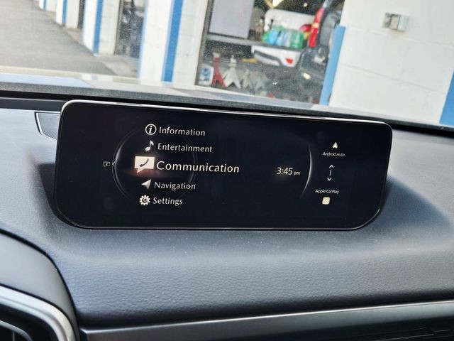 Mazda CX-50 Hybrid Vehicle Full-screen Gallery Image 22