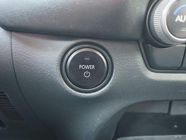 Mazda CX-50 Hybrid Vehicle Full-screen Gallery Image 28