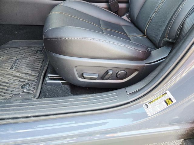 Mazda CX-50 Hybrid Vehicle Full-screen Gallery Image 34