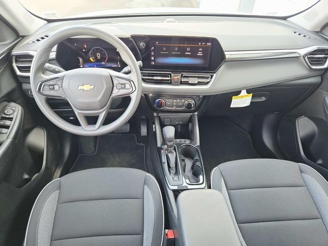 Chevrolet Trailblazer Vehicle Full-screen Gallery Image 06