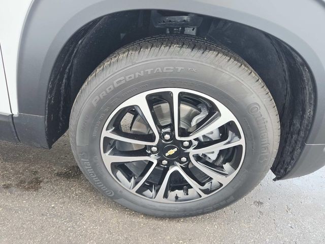 Chevrolet Trailblazer Vehicle Full-screen Gallery Image 13