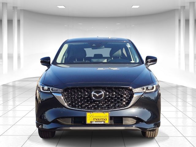 Mazda CX-5 Vehicle Full-screen Gallery Image 05