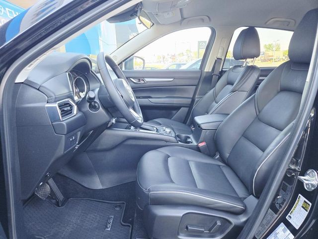 Mazda CX-5 Vehicle Full-screen Gallery Image 08