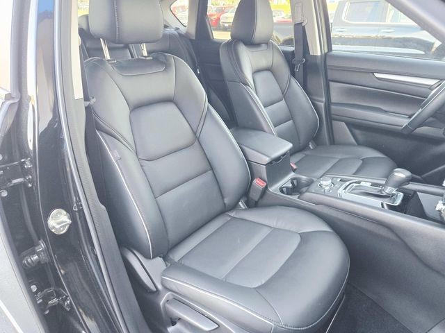 Mazda CX-5 Vehicle Full-screen Gallery Image 12