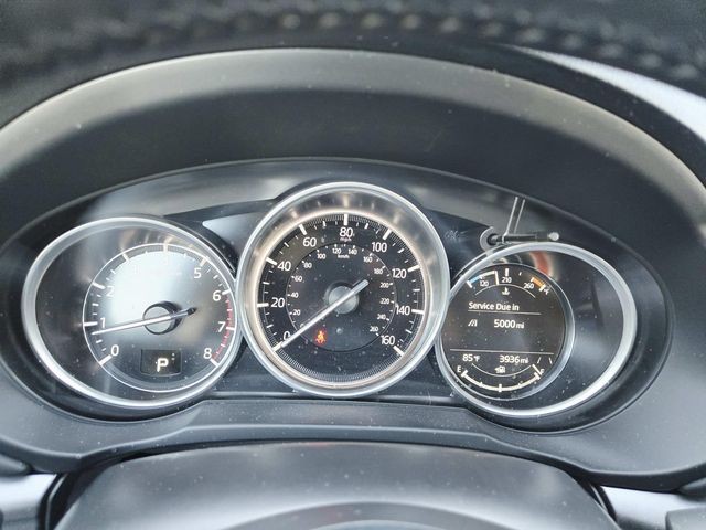 Mazda CX-5 Vehicle Full-screen Gallery Image 18