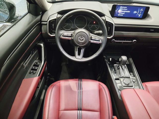 Mazda CX-50 Hybrid Vehicle Full-screen Gallery Image 08