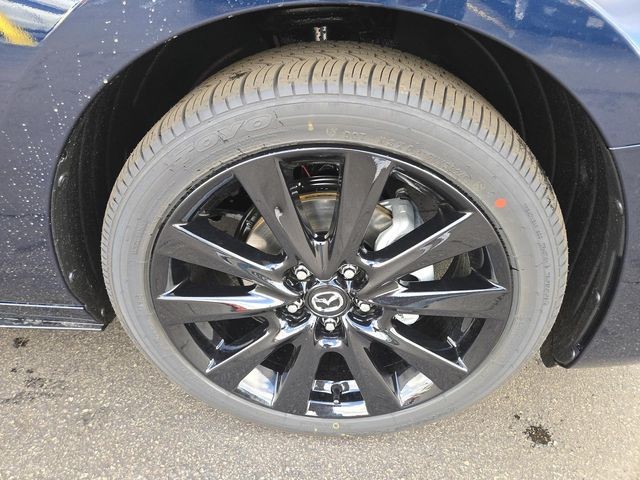 Mazda Mazda3 Vehicle Full-screen Gallery Image 15