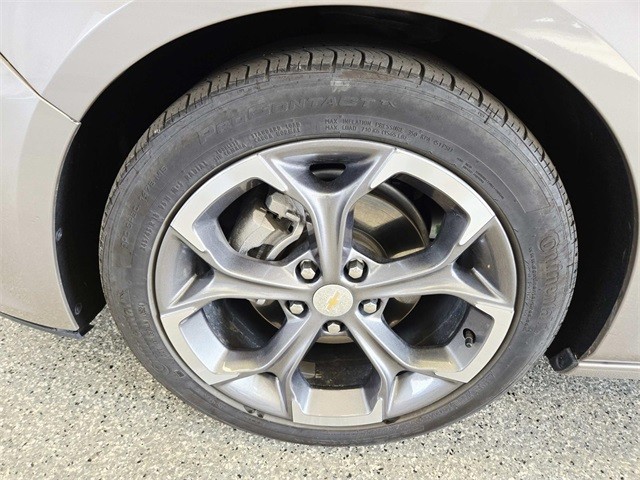 Chevrolet Malibu Vehicle Full-screen Gallery Image 14