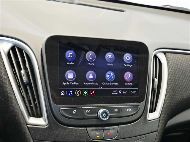 Chevrolet Malibu Vehicle Full-screen Gallery Image 21