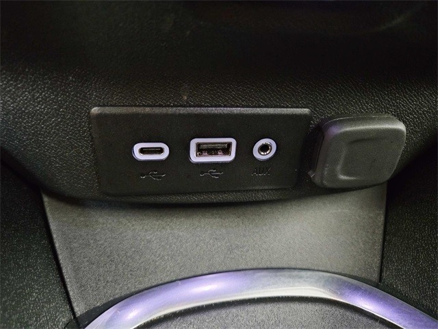 Chevrolet Malibu Vehicle Full-screen Gallery Image 26