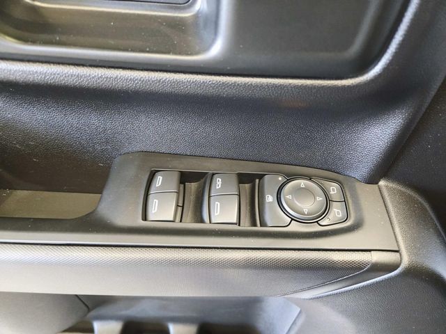 Chevrolet Silverado 1500 Vehicle Full-screen Gallery Image 29