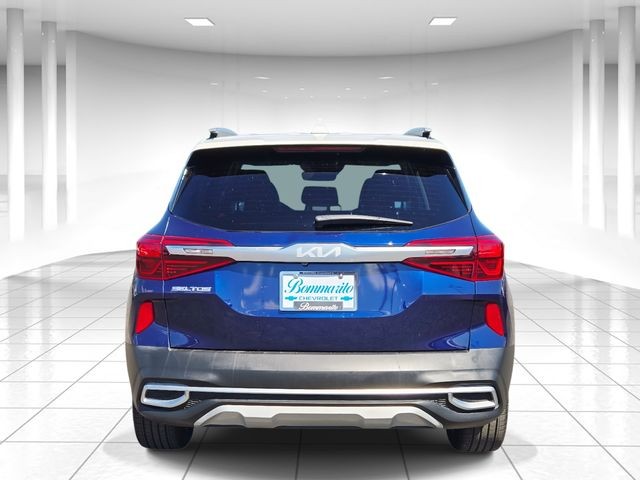 Kia Seltos Vehicle Full-screen Gallery Image 04