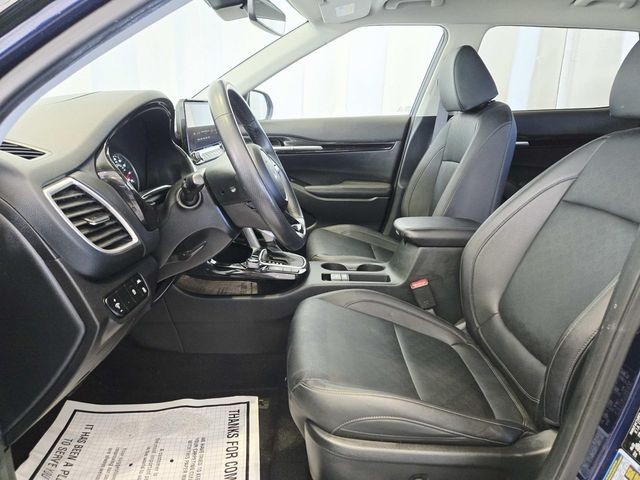 Kia Seltos Vehicle Full-screen Gallery Image 08