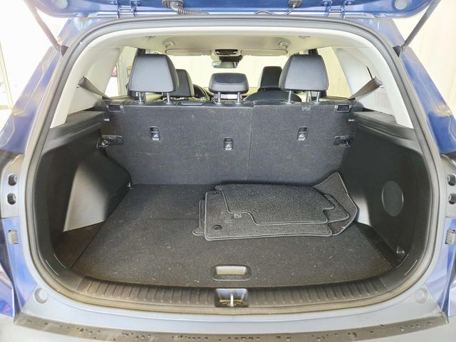 Kia Seltos Vehicle Full-screen Gallery Image 10