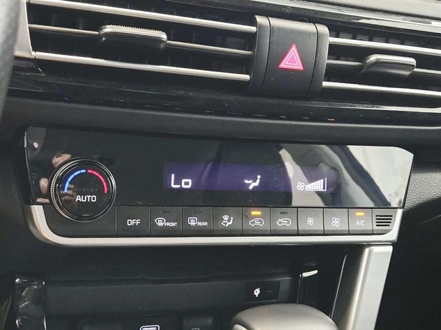 Kia Seltos Vehicle Full-screen Gallery Image 24