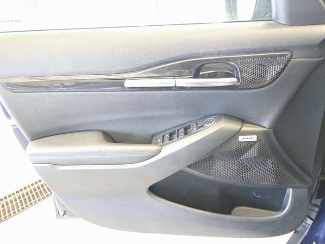 Kia Seltos Vehicle Full-screen Gallery Image 30