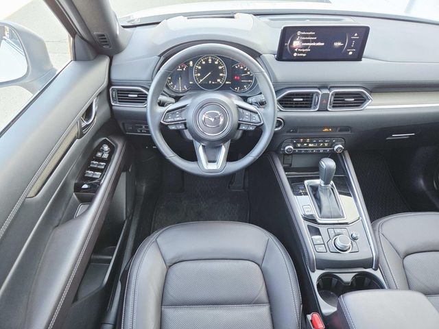 Mazda CX-5 Vehicle Full-screen Gallery Image 08