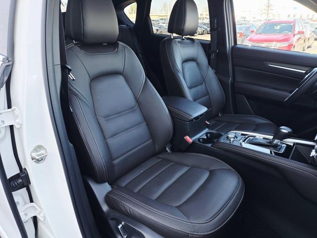 Mazda CX-5 Vehicle Full-screen Gallery Image 13