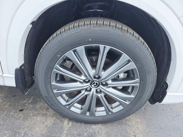 Mazda CX-5 Vehicle Full-screen Gallery Image 14