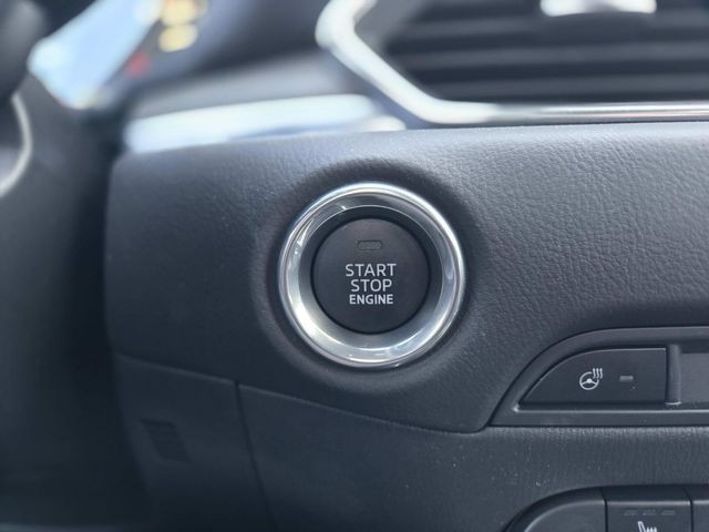 Mazda CX-5 Vehicle Full-screen Gallery Image 28