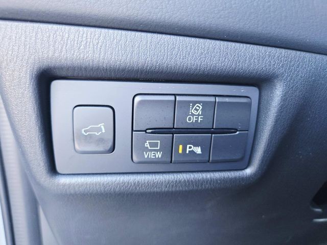 Mazda CX-5 Vehicle Full-screen Gallery Image 32