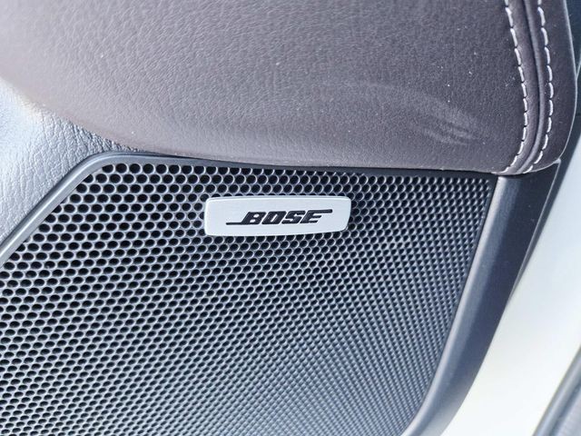 Mazda CX-5 Vehicle Full-screen Gallery Image 35