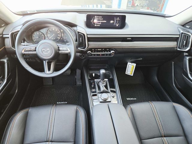 Mazda CX-50 Vehicle Full-screen Gallery Image 07