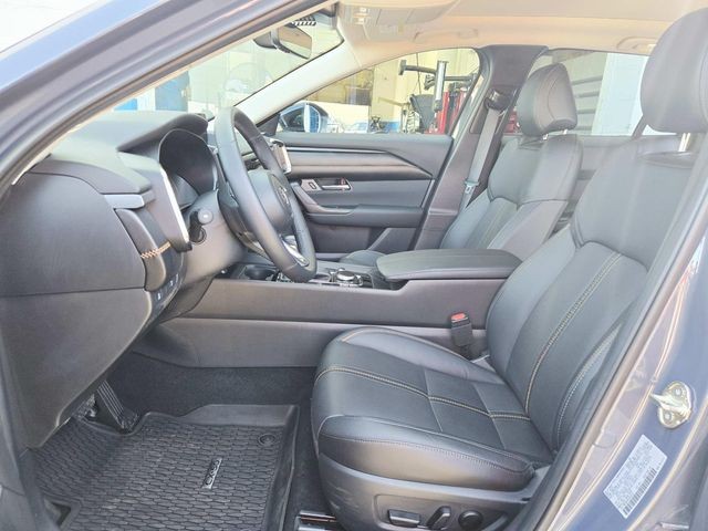 Mazda CX-50 Vehicle Full-screen Gallery Image 09