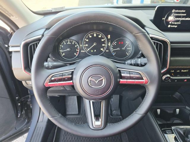 Mazda CX-50 Vehicle Full-screen Gallery Image 16